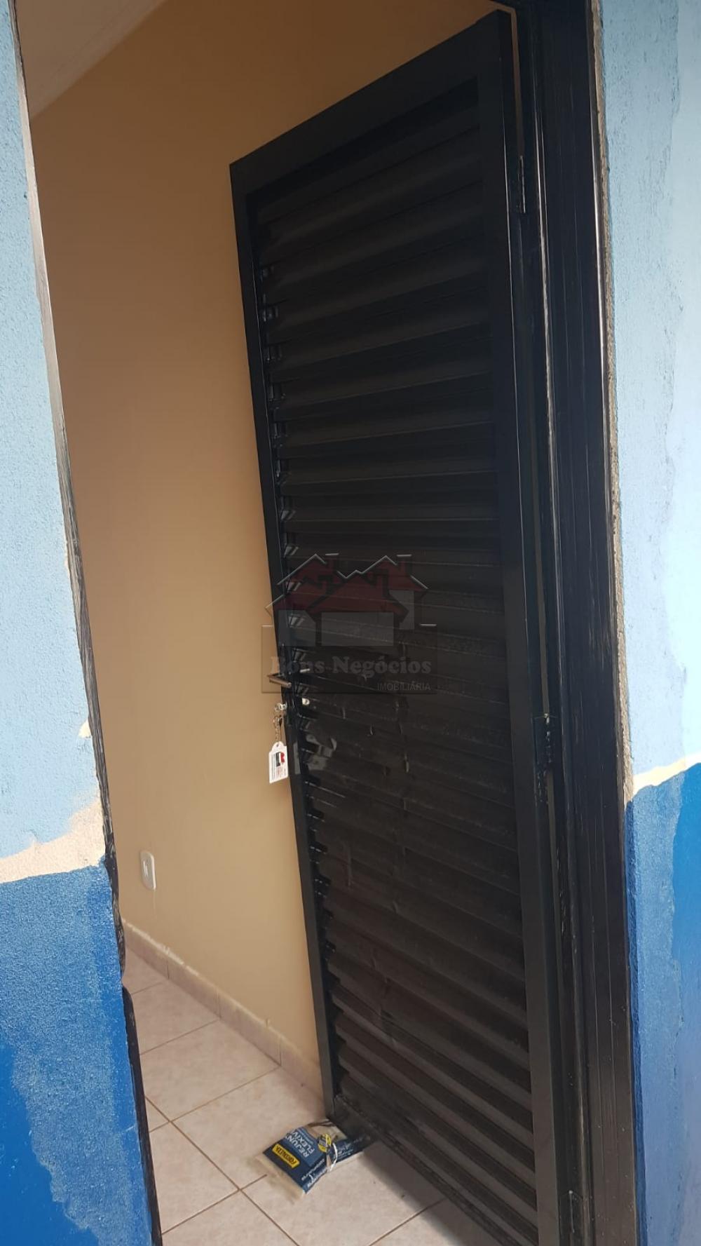 Alugar Apartamento / Padrão sem Condomínio em Ribeirão Preto R$ 450,00 - Foto 5