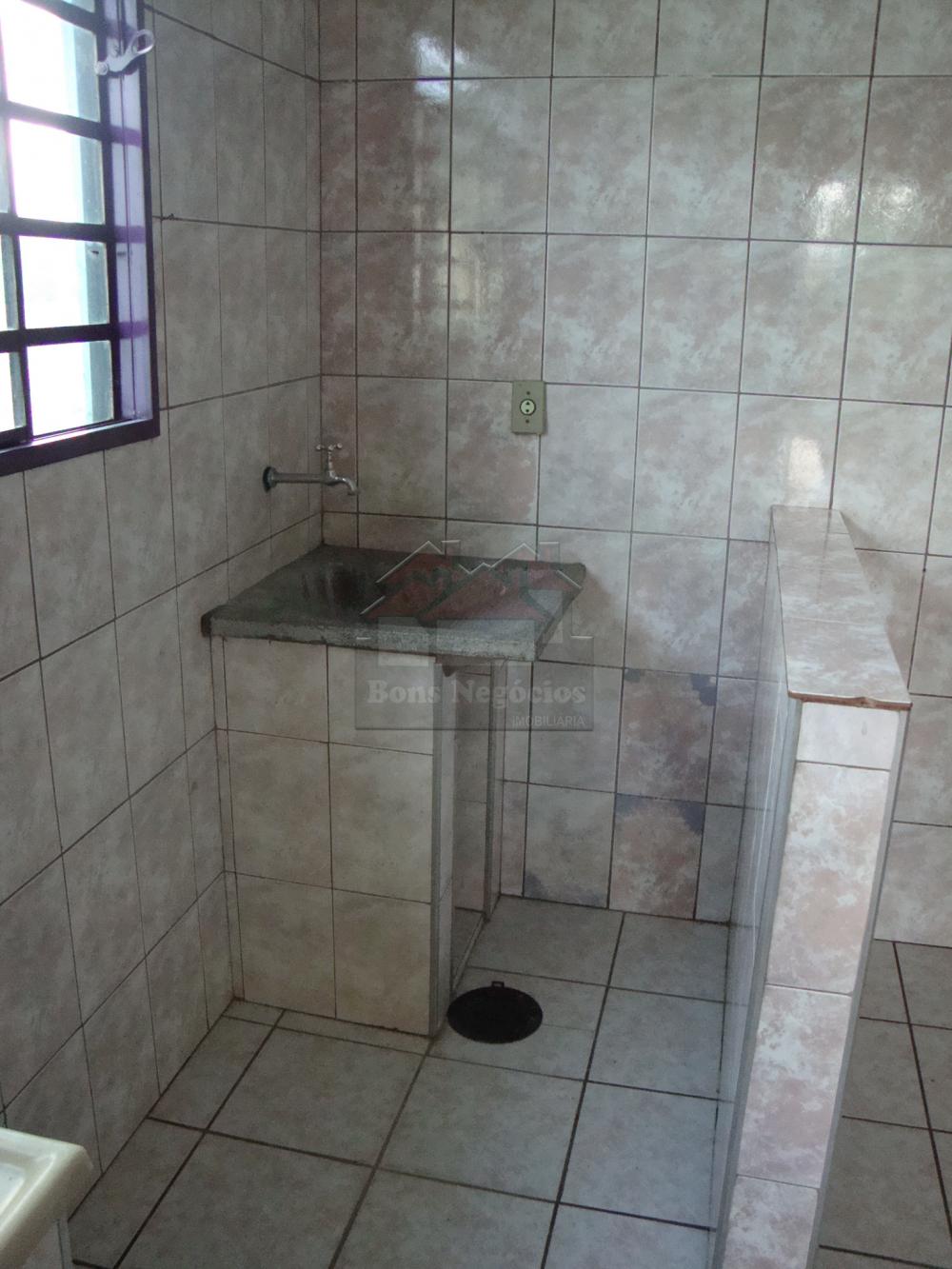 Alugar Apartamento / Padrão sem Condomínio em Ribeirão Preto R$ 600,00 - Foto 17