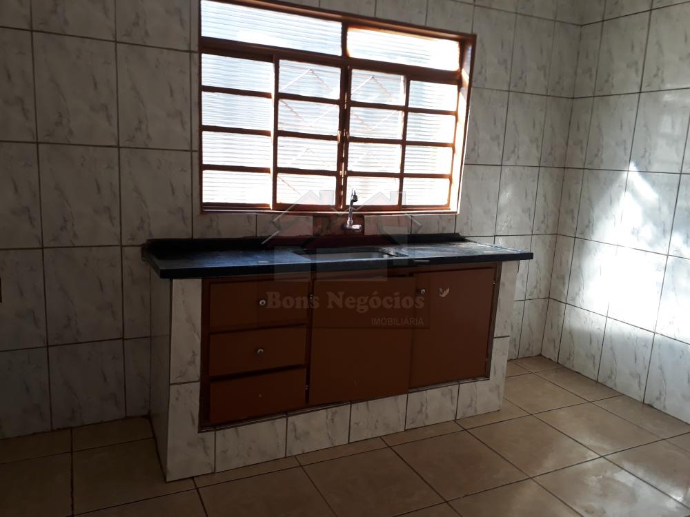 Alugar Casa / Padrão em Ribeirão Preto R$ 750,00 - Foto 8