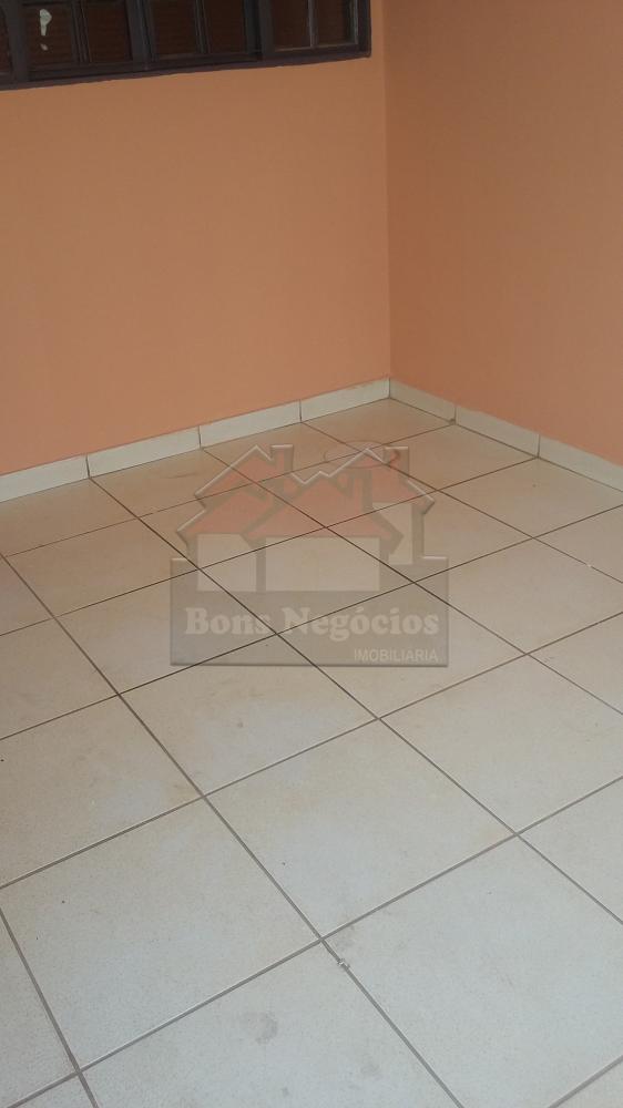 Alugar Casa / Padrão em Ribeirão Preto R$ 950,00 - Foto 5