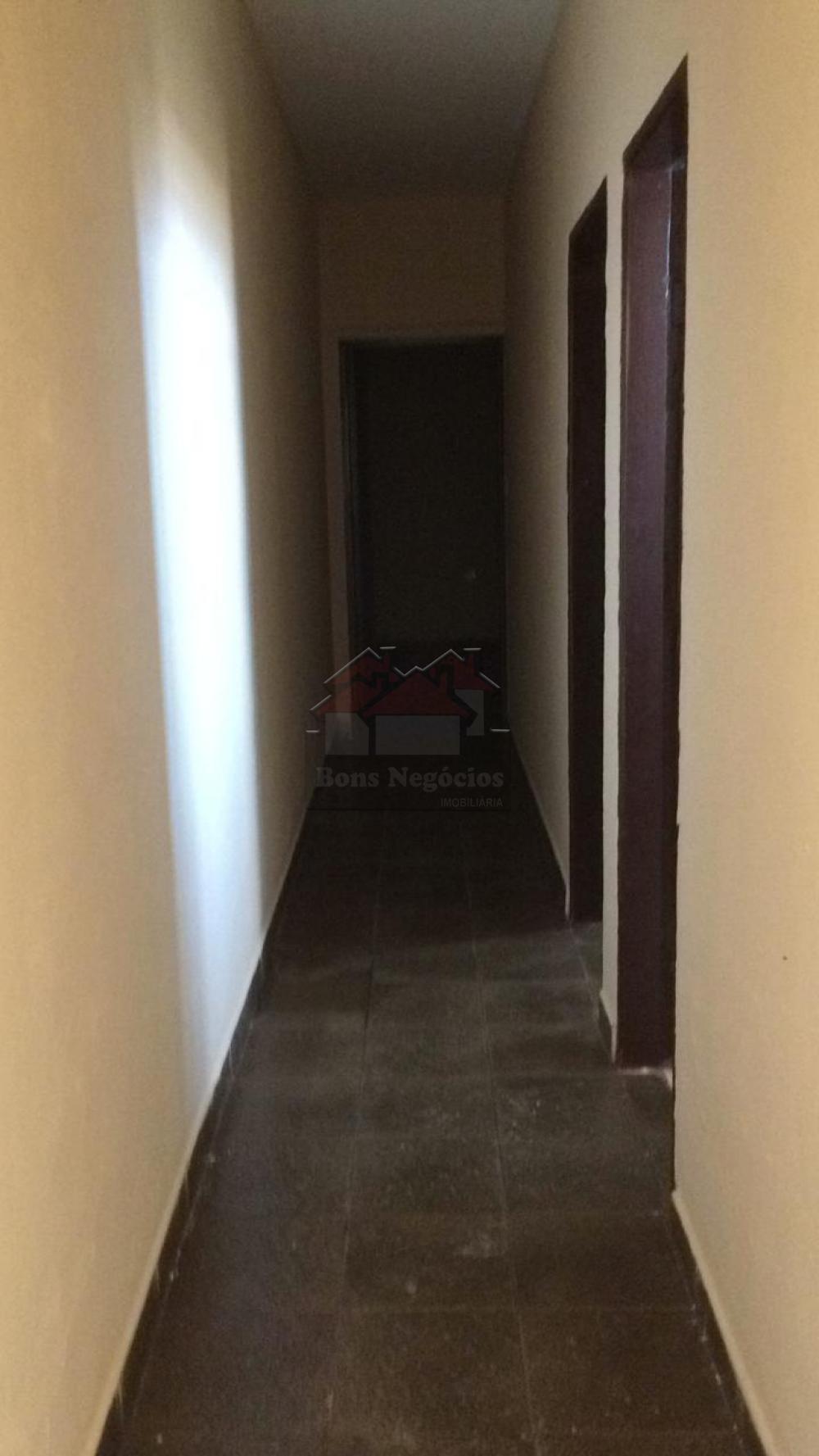 Alugar Casa / Padrão em Ribeirão Preto R$ 1.100,00 - Foto 8