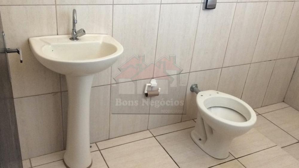 Alugar Casa / Padrão em Ribeirão Preto R$ 1.100,00 - Foto 9