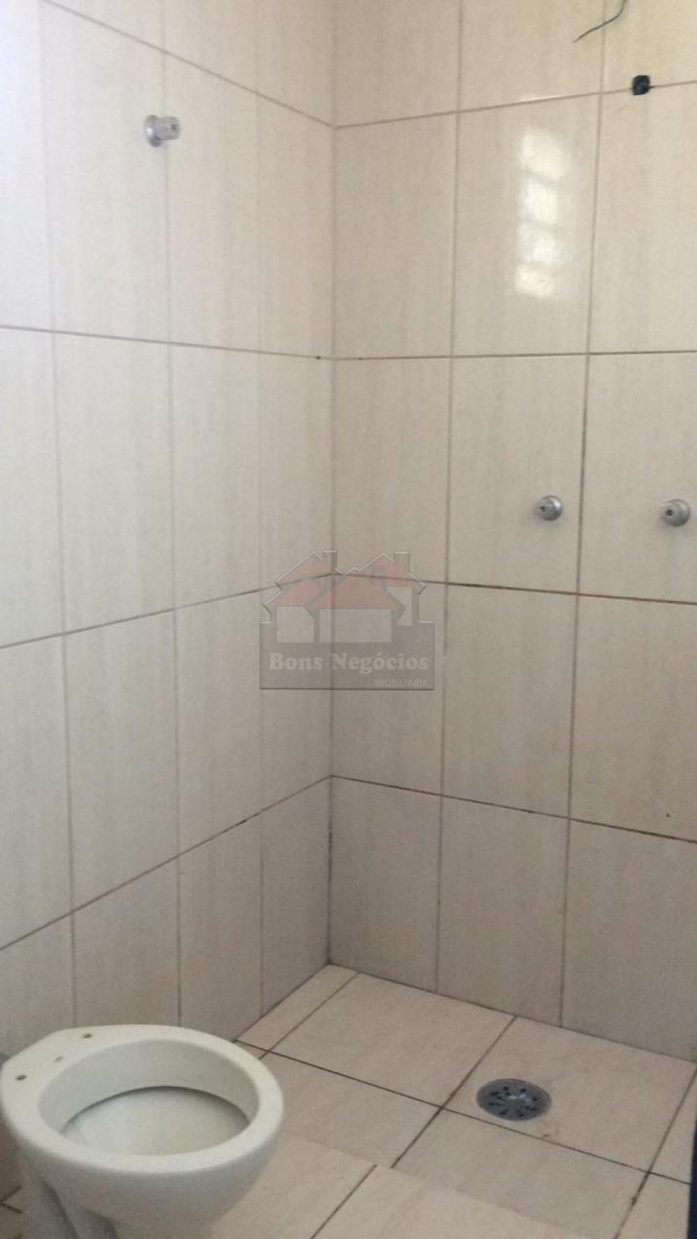 Alugar Casa / Padrão em Ribeirão Preto R$ 1.100,00 - Foto 10