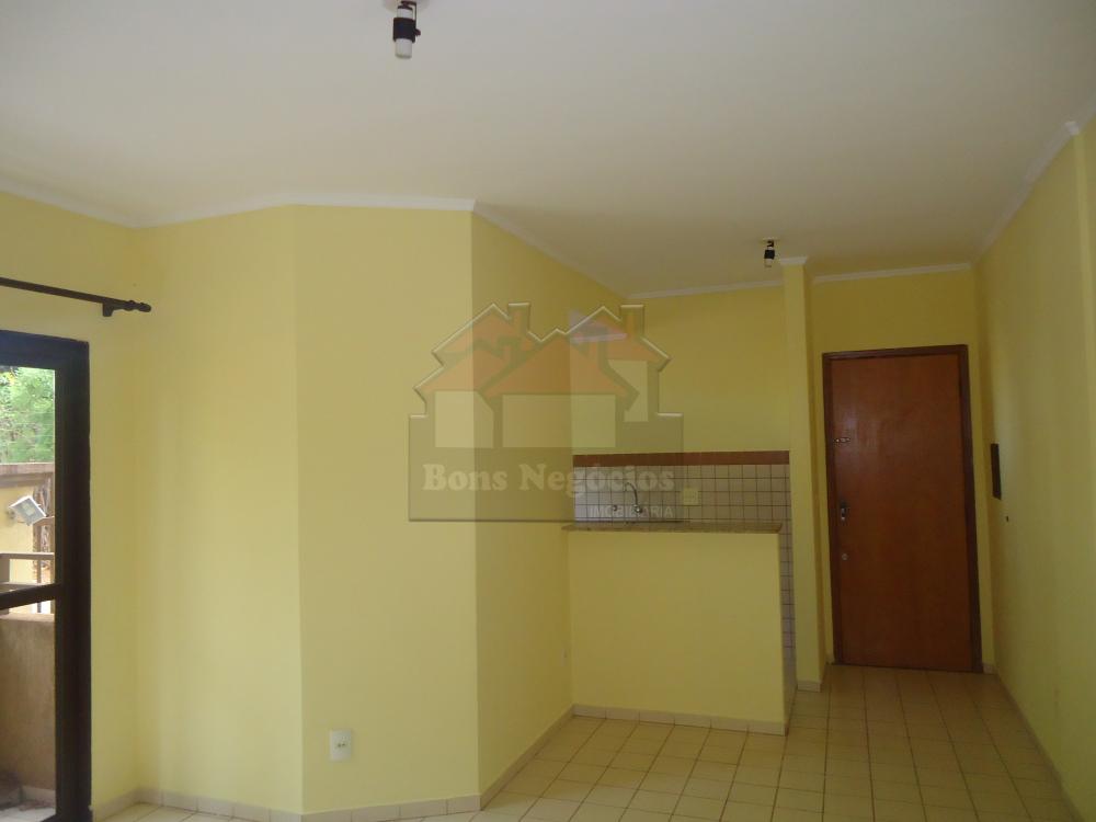 Alugar Apartamento / Padrão em Ribeirão Preto R$ 850,00 - Foto 3