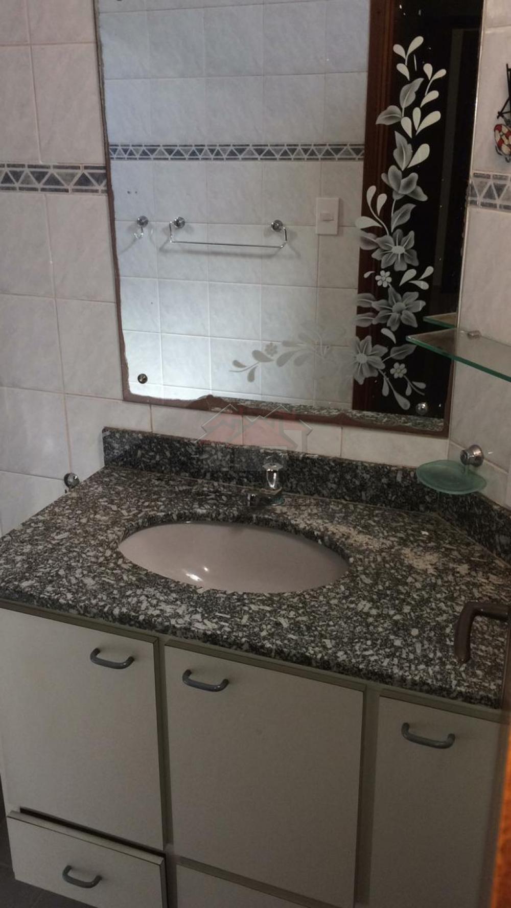 Alugar Apartamento / Padrão em Ribeirão Preto R$ 900,00 - Foto 18