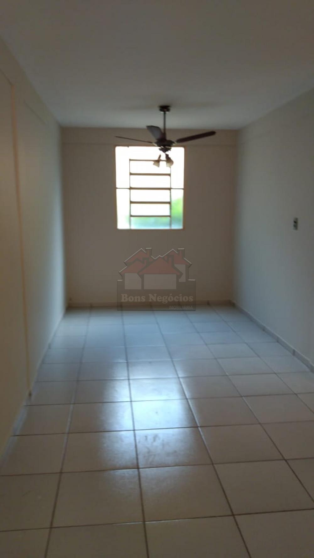 Alugar Apartamento / Padrão sem Condomínio em Ribeirão Preto R$ 750,00 - Foto 1