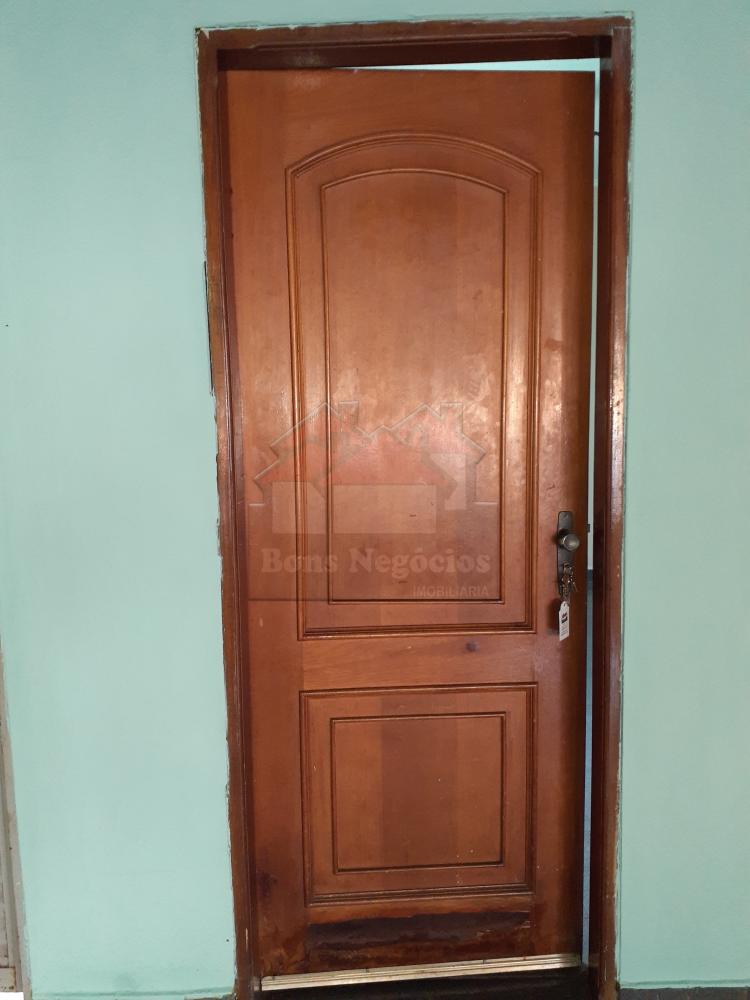 Alugar Casa / Padrão em Ribeirão Preto R$ 1.200,00 - Foto 4