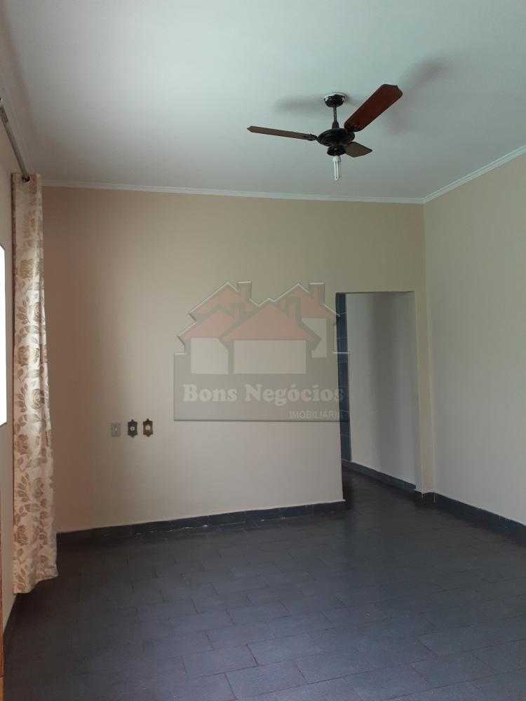 Alugar Casa / Padrão em Ribeirão Preto R$ 1.200,00 - Foto 5