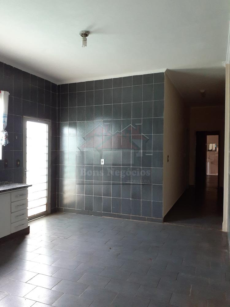 Alugar Casa / Padrão em Ribeirão Preto R$ 1.200,00 - Foto 8
