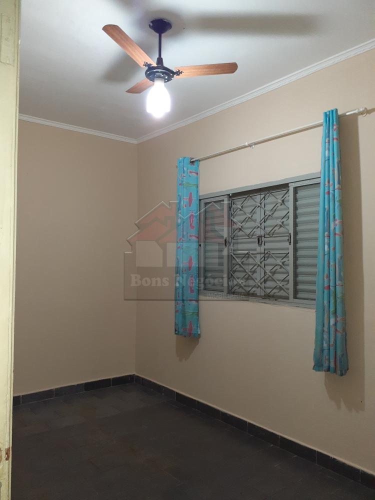 Alugar Casa / Padrão em Ribeirão Preto R$ 1.200,00 - Foto 11