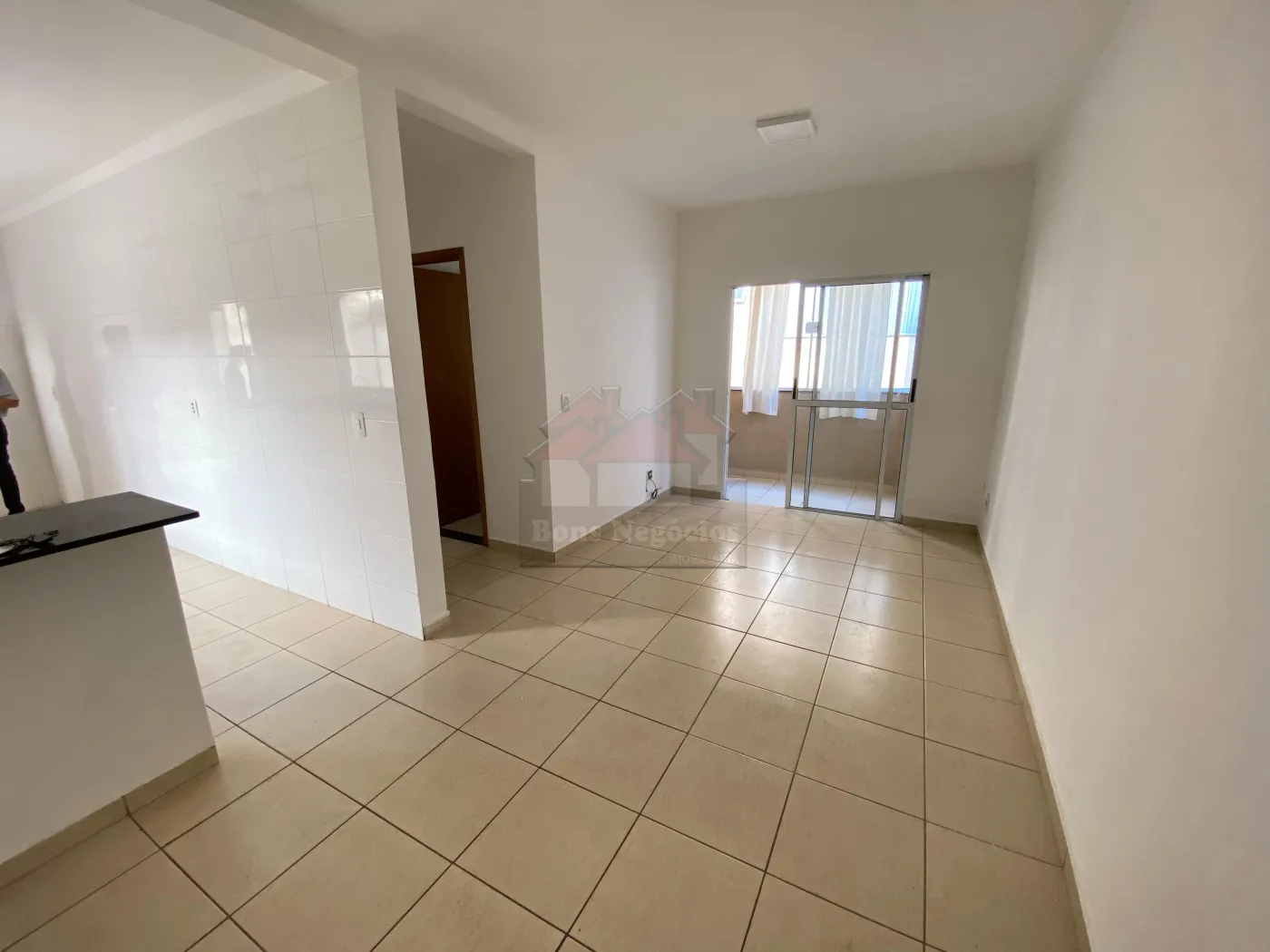 Alugar Apartamento / Padrão em Ribeirão Preto R$ 1.200,00 - Foto 3