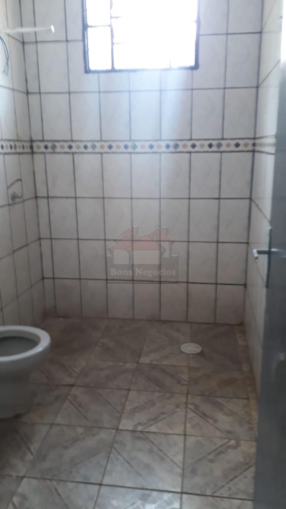 Alugar Casa / Padrão em Ribeirão Preto R$ 750,00 - Foto 5