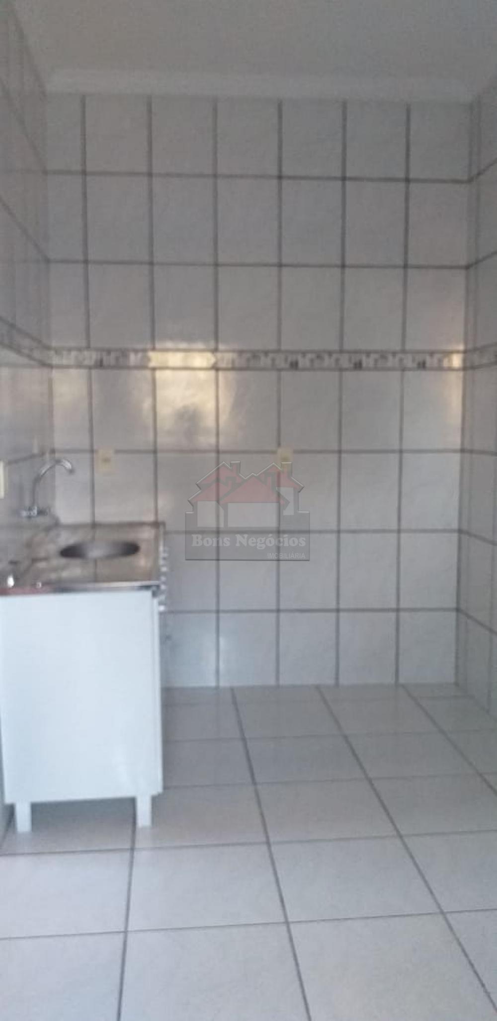 Alugar Casa / Padrão em Ribeirão Preto R$ 1.650,00 - Foto 9