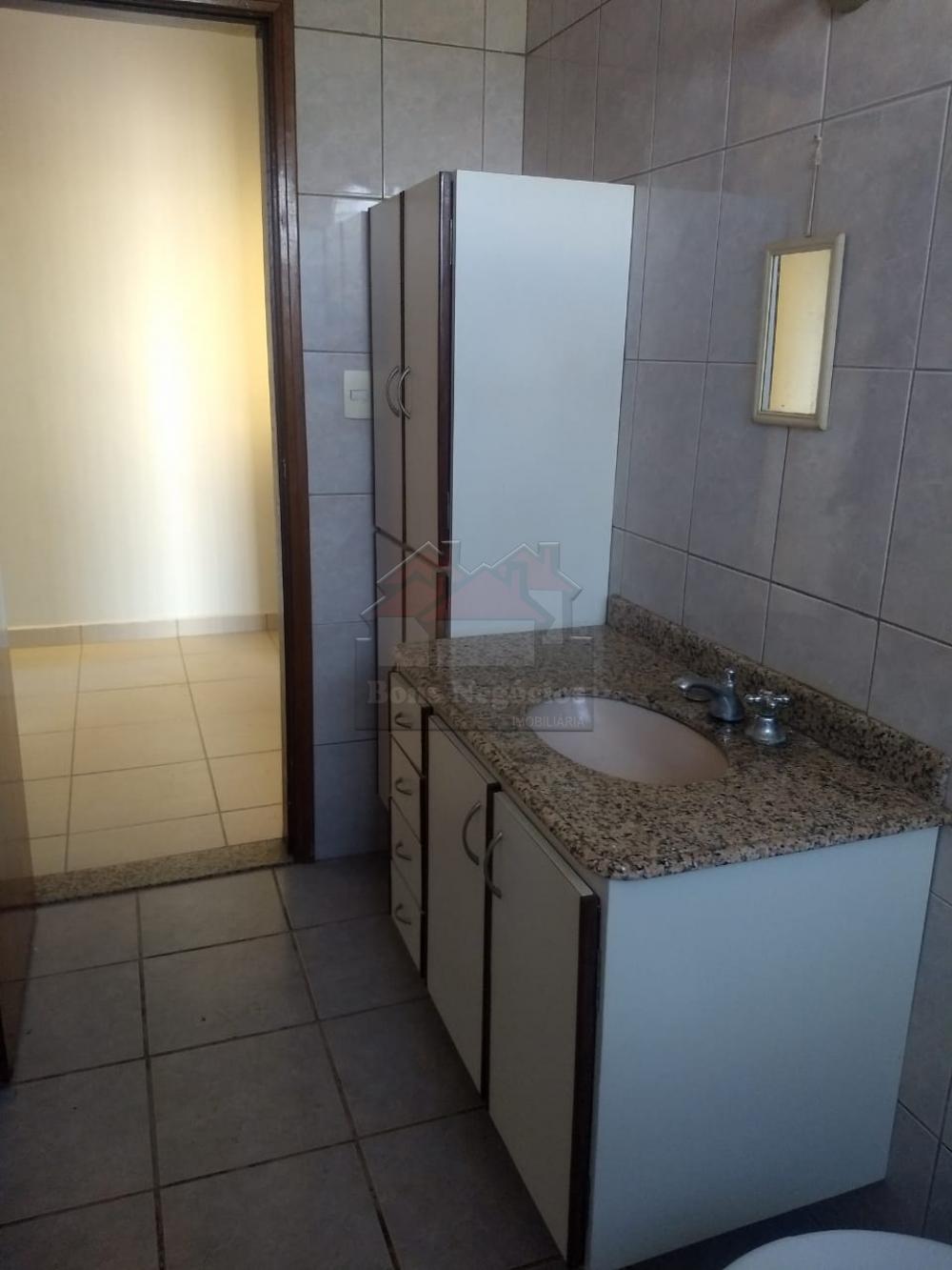 Alugar Casa / Padrão em Ribeirão Preto R$ 2.000,00 - Foto 16