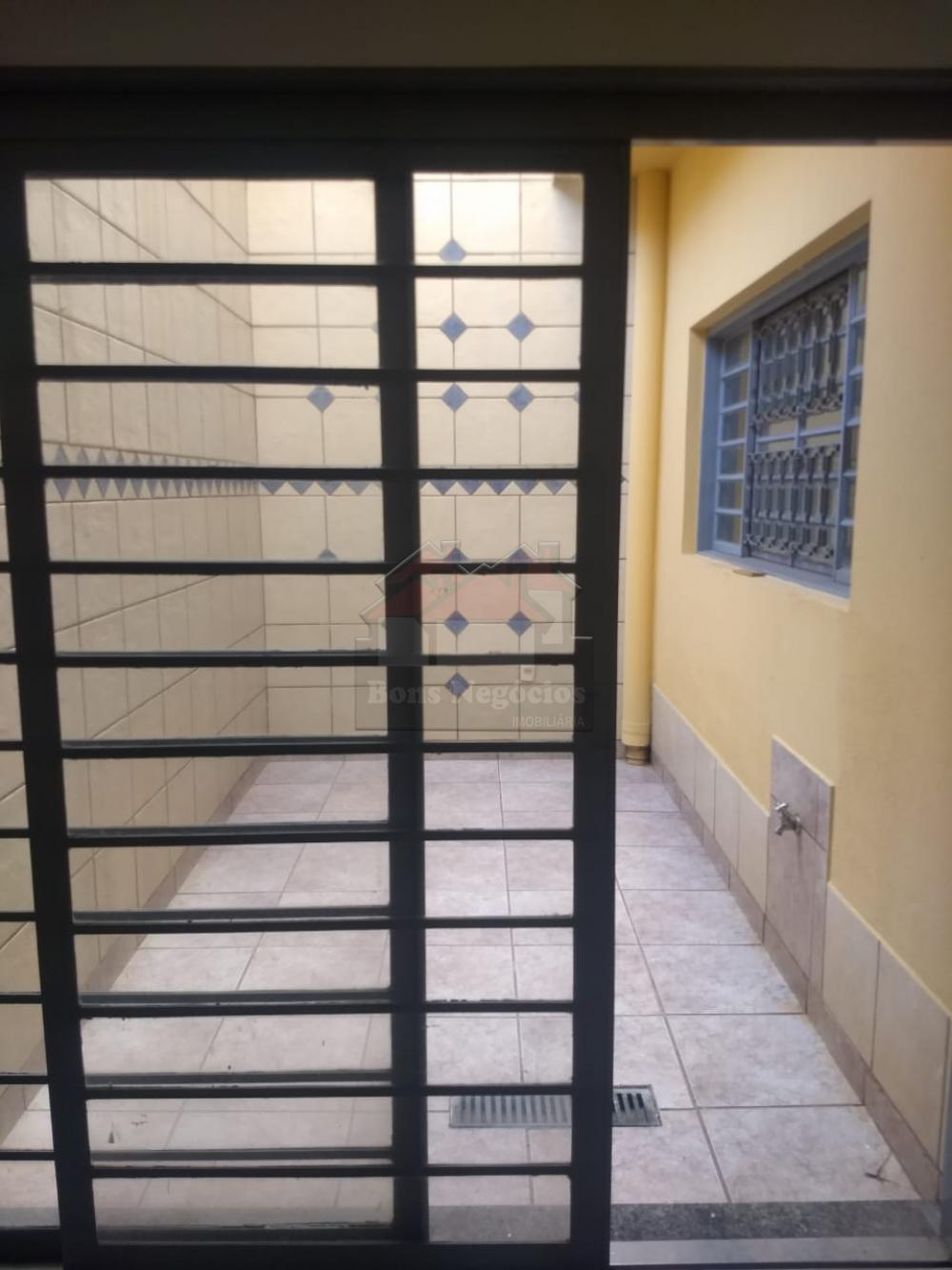 Alugar Casa / Padrão em Ribeirão Preto R$ 2.000,00 - Foto 18