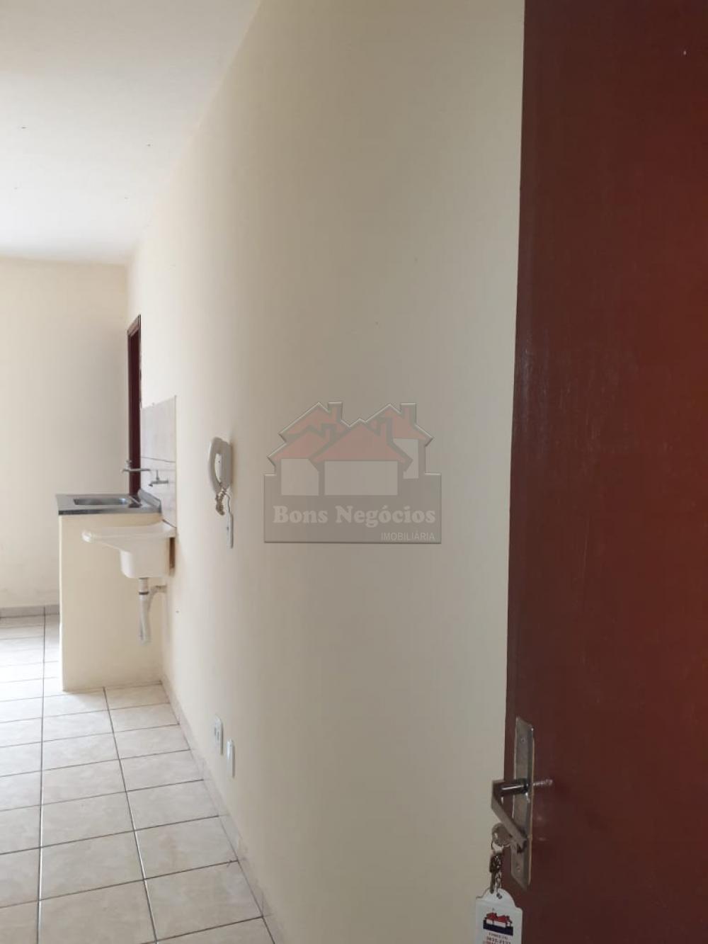 Alugar Apartamento / Kitchnet em Ribeirão Preto R$ 400,00 - Foto 4