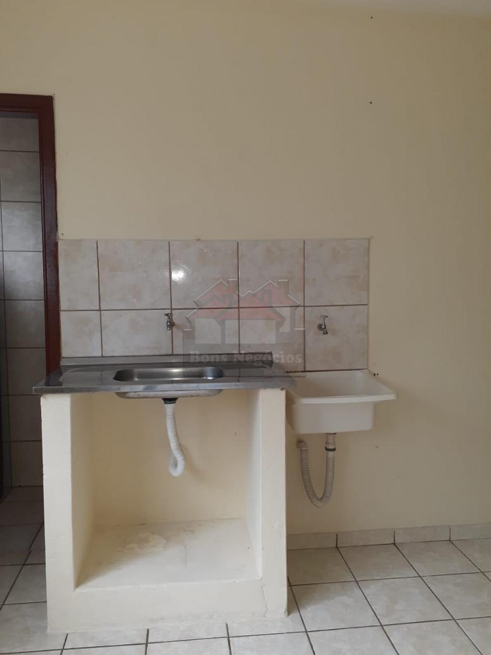 Alugar Apartamento / Kitchnet em Ribeirão Preto R$ 400,00 - Foto 9