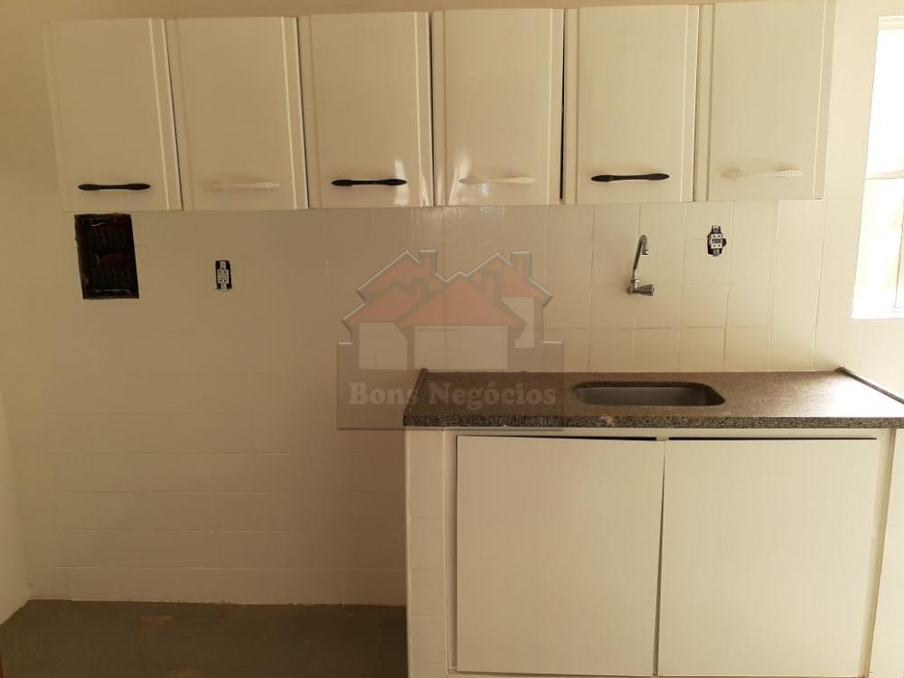 Alugar Apartamento / Padrão em Ribeirão Preto R$ 850,00 - Foto 4