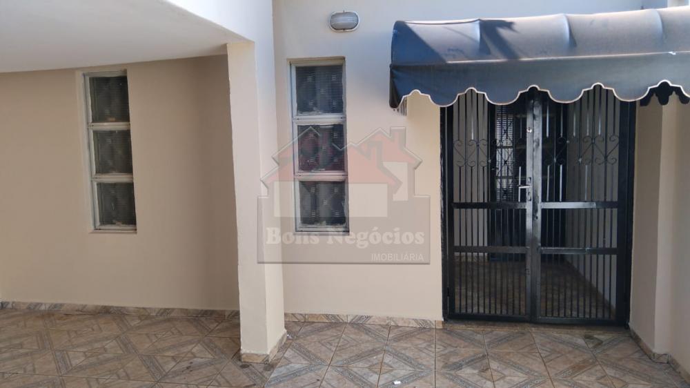 Alugar Casa / Padrão em Ribeirão Preto R$ 1.100,00 - Foto 4