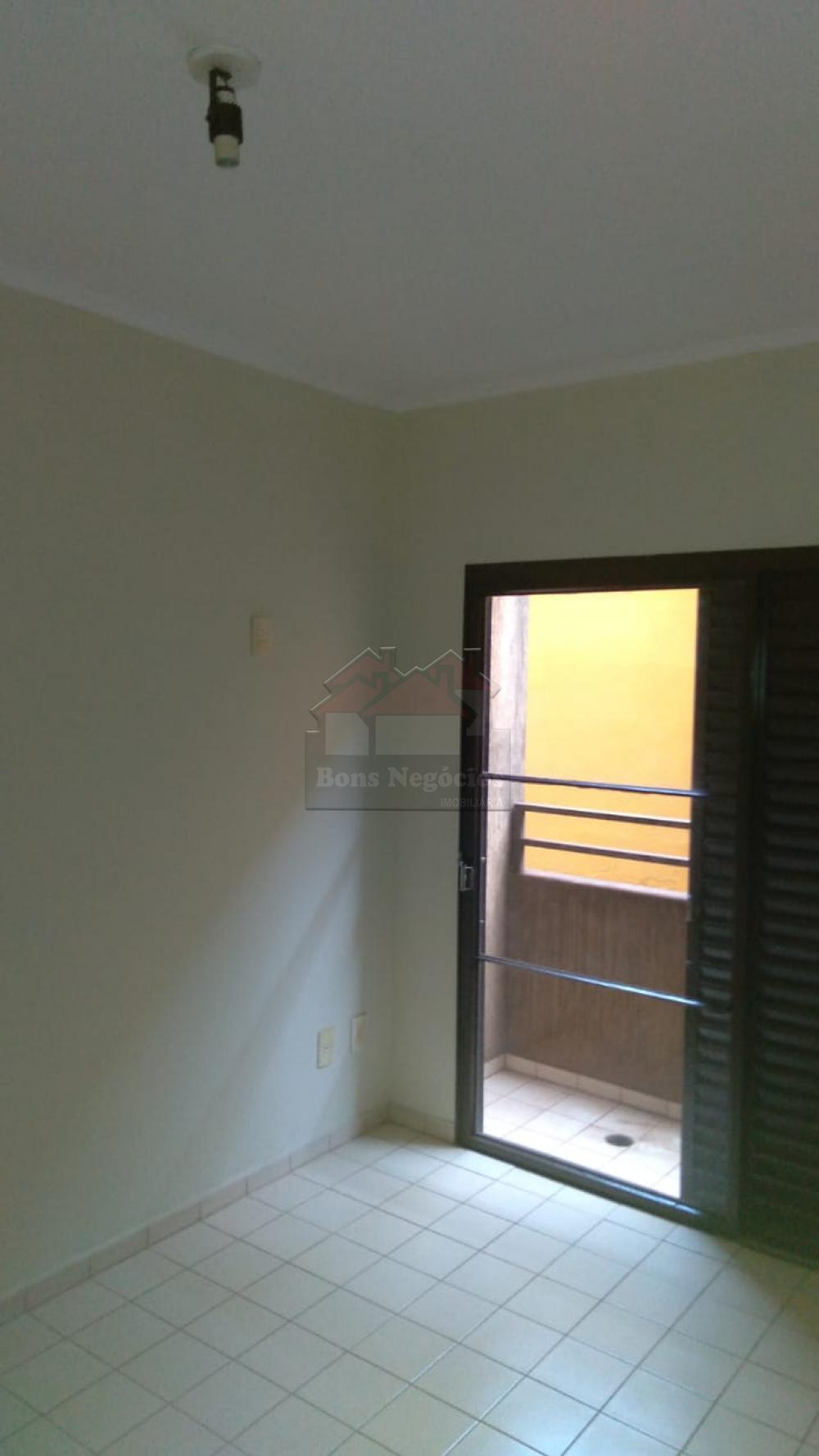 Alugar Apartamento / Padrão em Ribeirão Preto R$ 650,00 - Foto 2