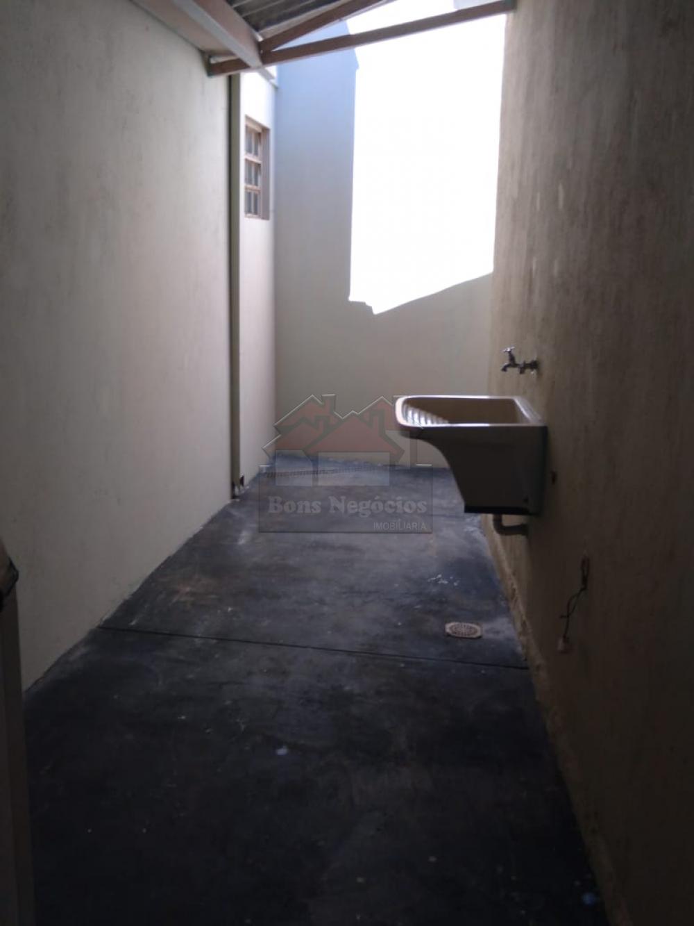 Alugar Casa / Padrão em Ribeirão Preto R$ 1.100,00 - Foto 5