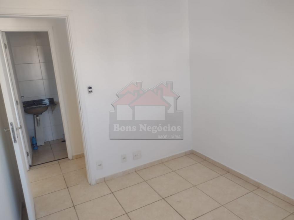 Alugar Apartamento / Padrão em Ribeirão Preto R$ 700,00 - Foto 3