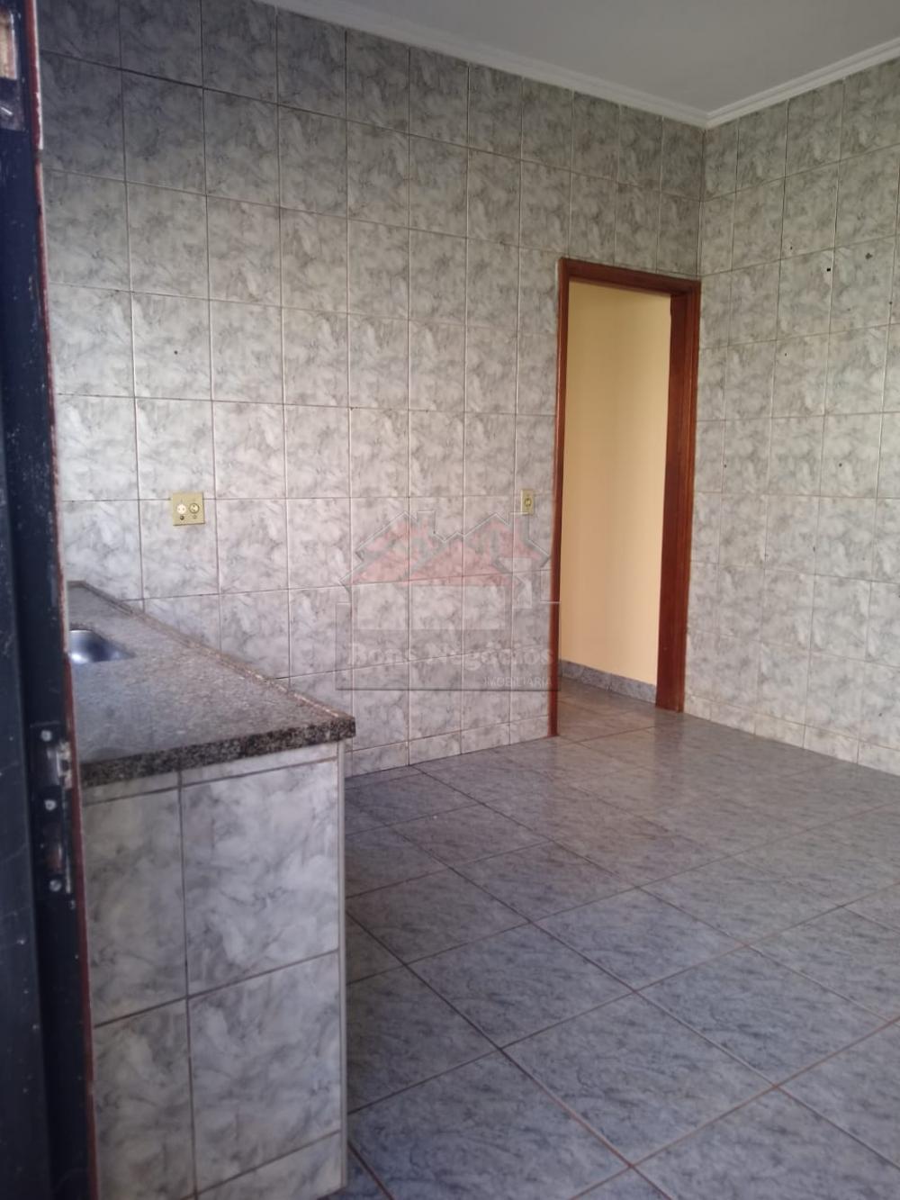 Alugar Casa / Padrão em Ribeirão Preto R$ 1.000,00 - Foto 14