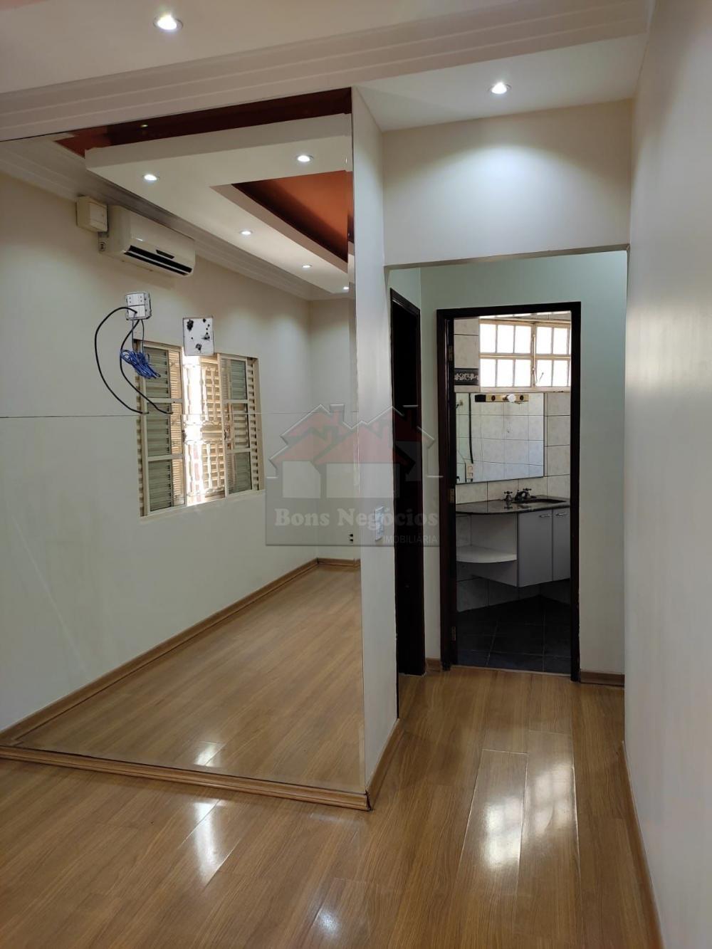 Alugar Casa / Padrão em Ribeirão Preto R$ 3.700,00 - Foto 4