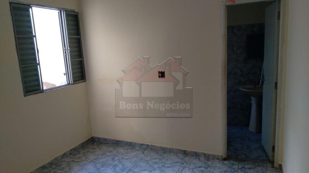Alugar Casa / Padrão em Ribeirão Preto R$ 1.000,00 - Foto 5