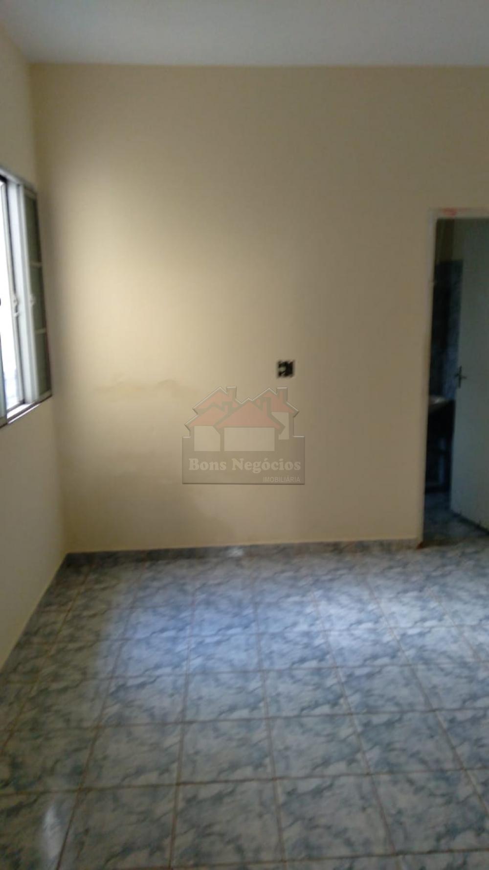 Alugar Casa / Padrão em Ribeirão Preto R$ 1.000,00 - Foto 7