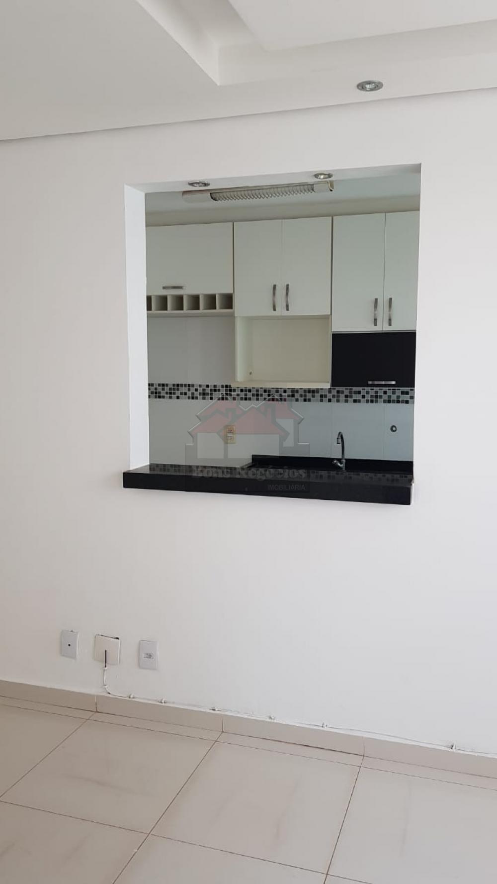 Alugar Apartamento / Padrão em Ribeirão Preto R$ 700,00 - Foto 5