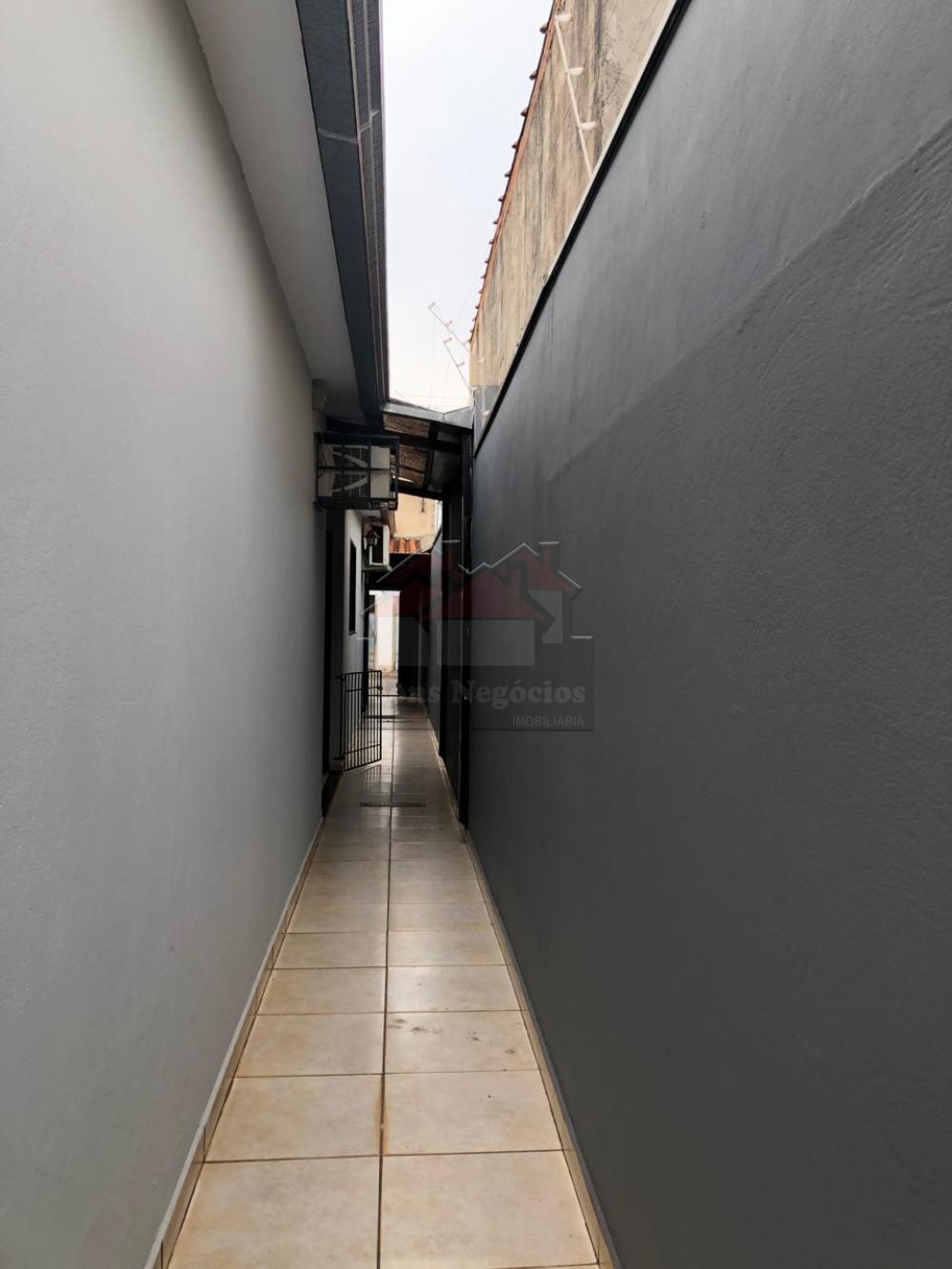 Alugar Casa / Padrão em Ribeirão Preto R$ 1.300,00 - Foto 12