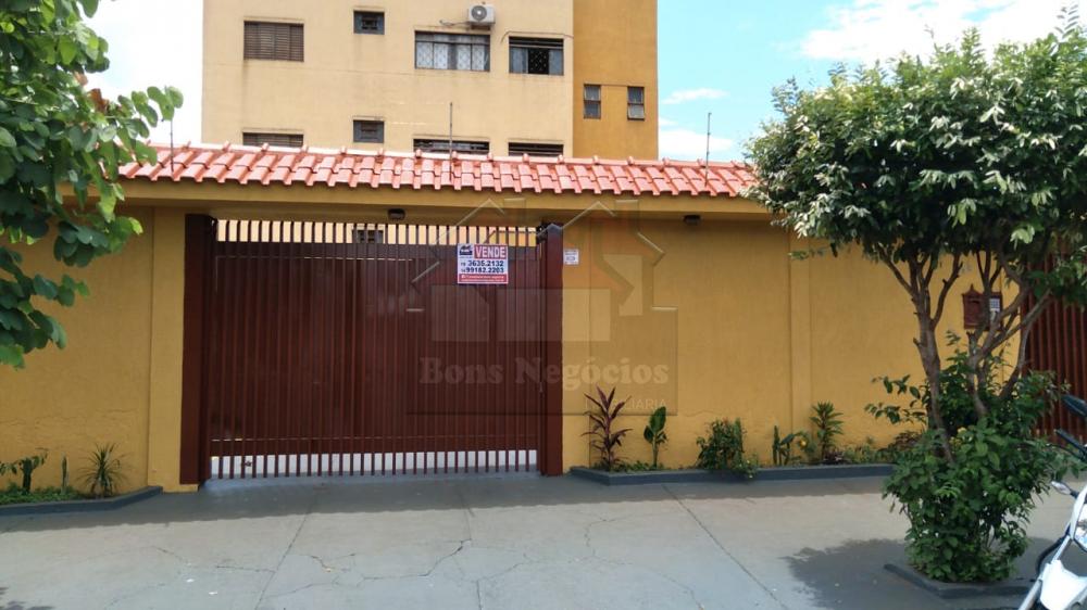 Alugar Apartamento / Padrão em Ribeirão Preto R$ 600,00 - Foto 1