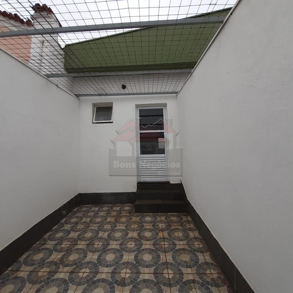 Alugar Casa / Padrão em Ribeirão Preto R$ 850,00 - Foto 2