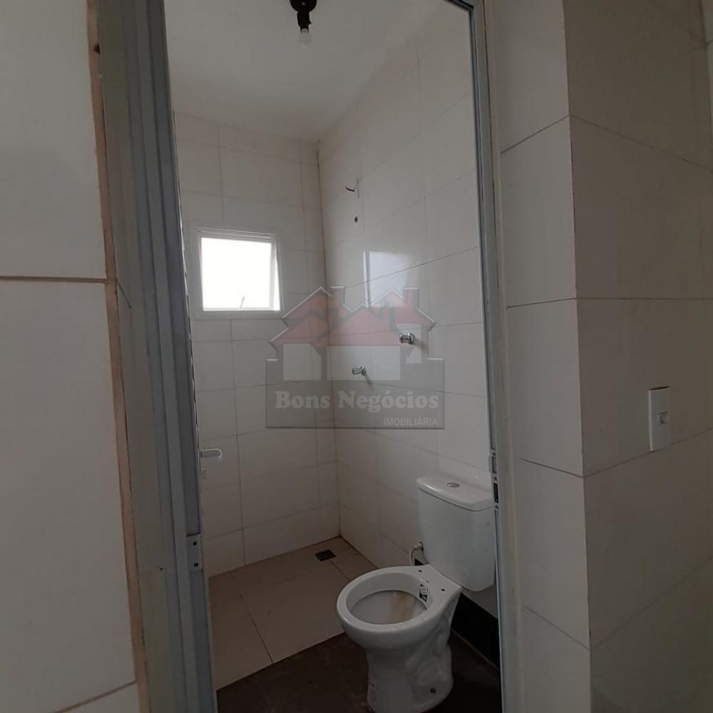 Alugar Casa / Padrão em Ribeirão Preto R$ 850,00 - Foto 11