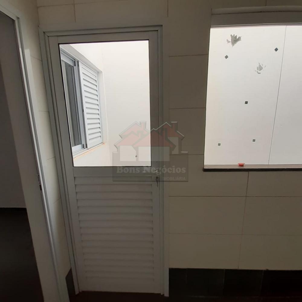 Alugar Casa / Padrão em Ribeirão Preto R$ 850,00 - Foto 12