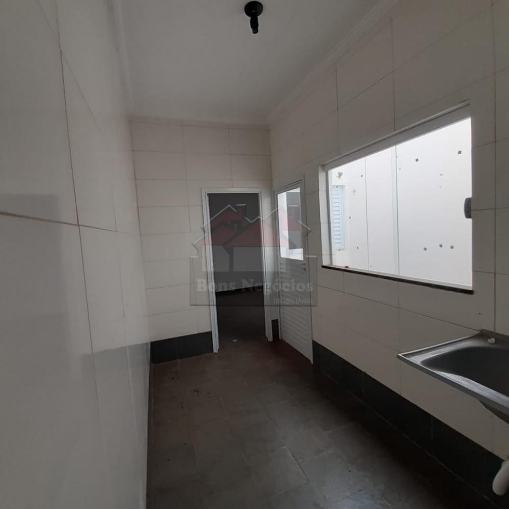 Alugar Casa / Padrão em Ribeirão Preto R$ 850,00 - Foto 10
