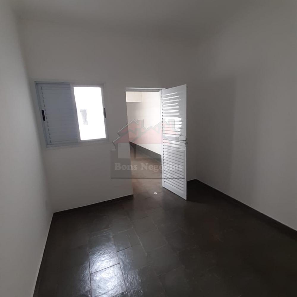 Alugar Casa / Padrão em Ribeirão Preto R$ 850,00 - Foto 16