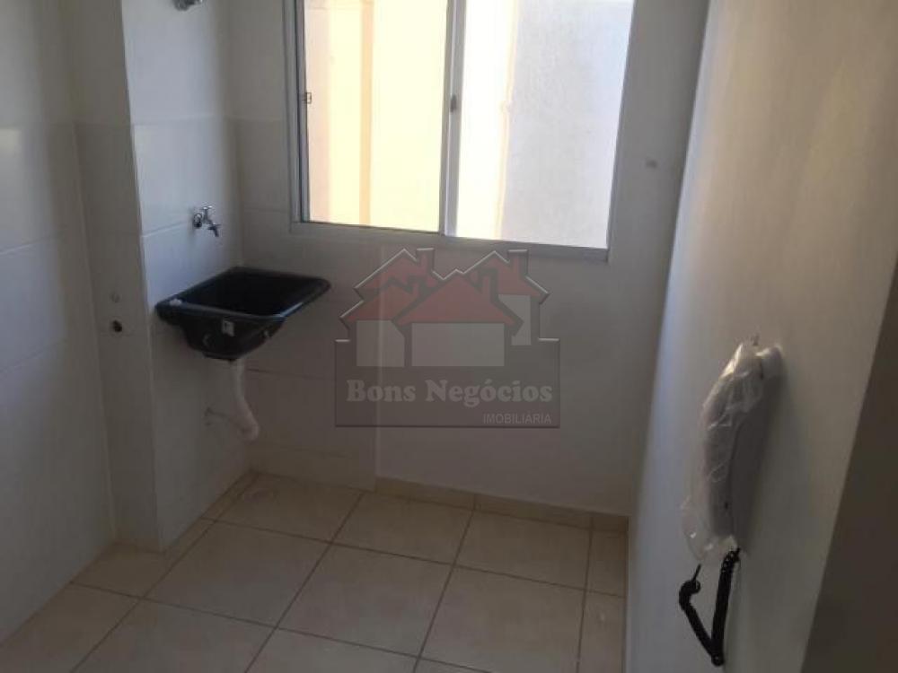 Alugar Apartamento / Padrão em Ribeirão Preto R$ 630,00 - Foto 8