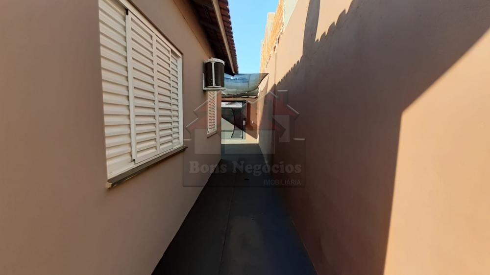 Alugar Casa / Padrão em Ribeirão Preto R$ 1.300,00 - Foto 11