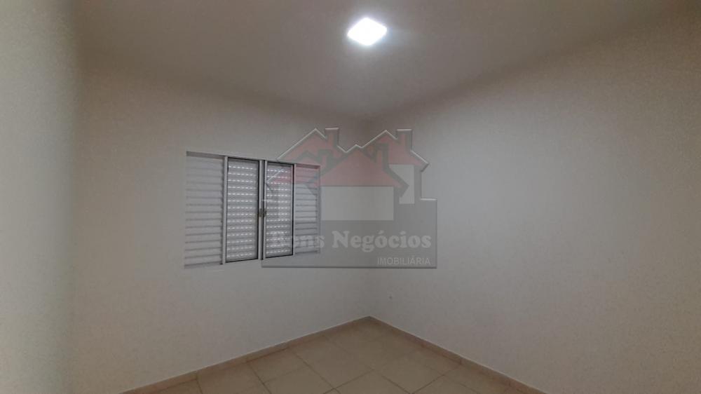 Alugar Casa / Padrão em Ribeirão Preto R$ 1.300,00 - Foto 5
