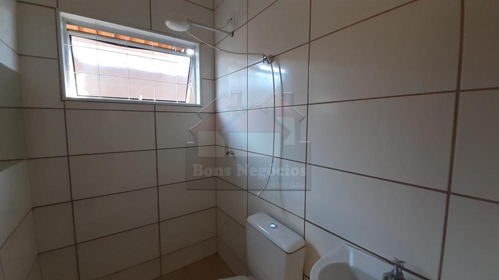 Alugar Casa / Padrão em Ribeirão Preto R$ 1.300,00 - Foto 8