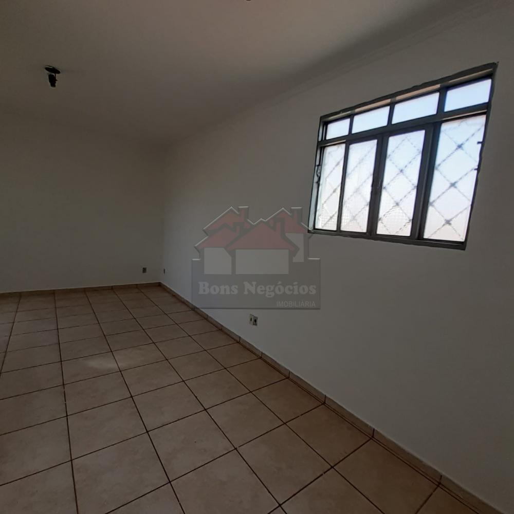 Alugar Casa / Padrão em Ribeirão Preto R$ 900,00 - Foto 5