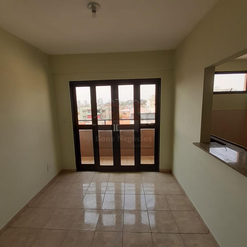 Alugar Apartamento / Padrão em Ribeirão Preto R$ 1.000,00 - Foto 11