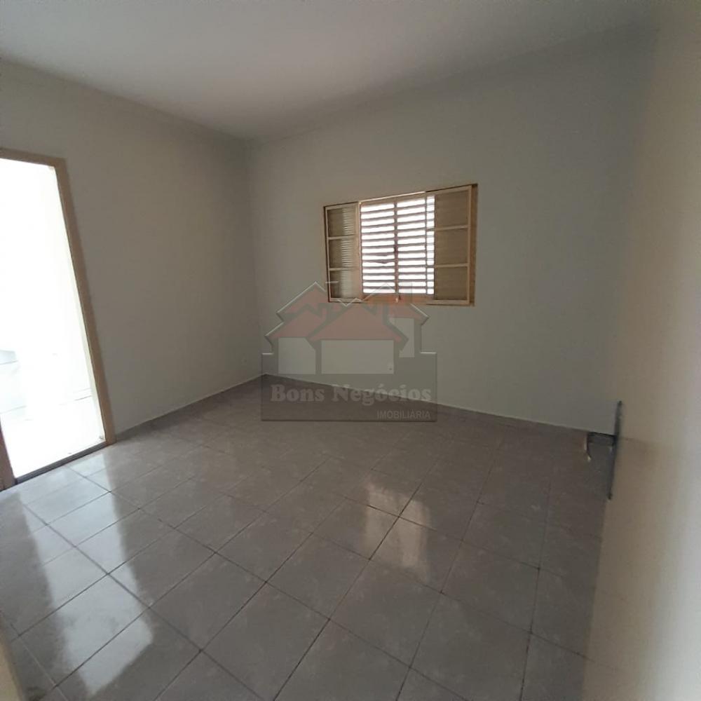 Alugar Casa / Padrão em Ribeirão Preto R$ 800,00 - Foto 10