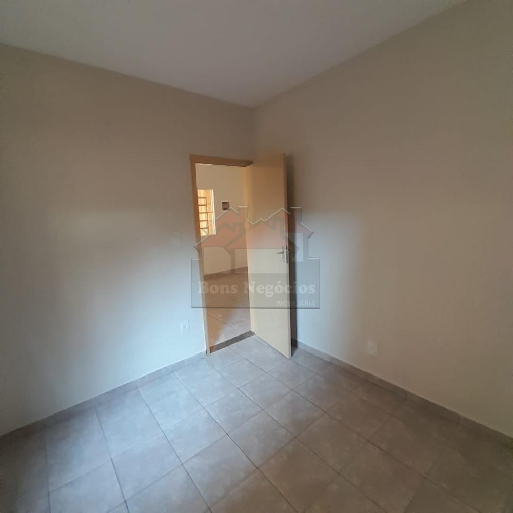 Alugar Casa / Padrão em Ribeirão Preto R$ 800,00 - Foto 7