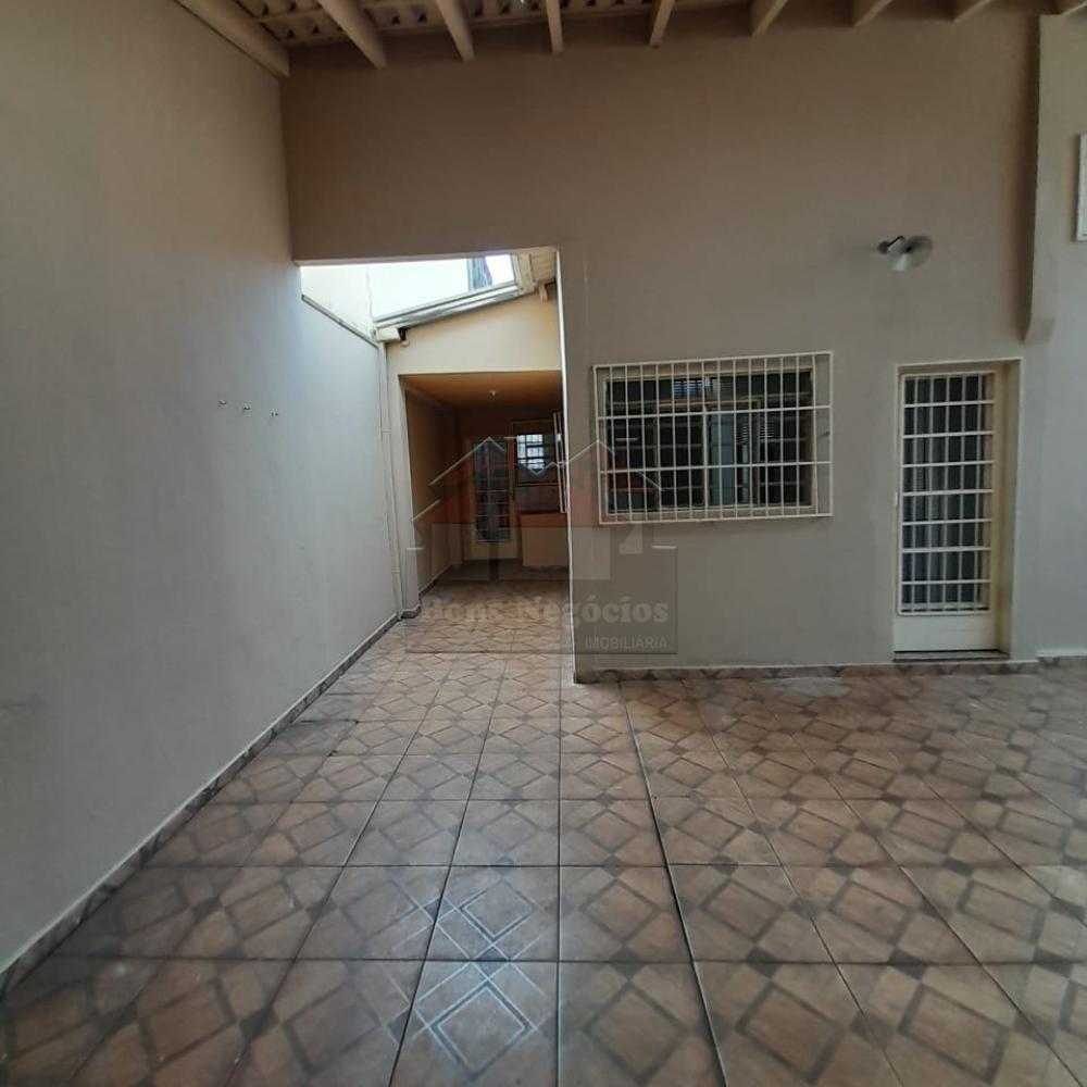 Alugar Casa / Padrão em Ribeirão Preto R$ 800,00 - Foto 18