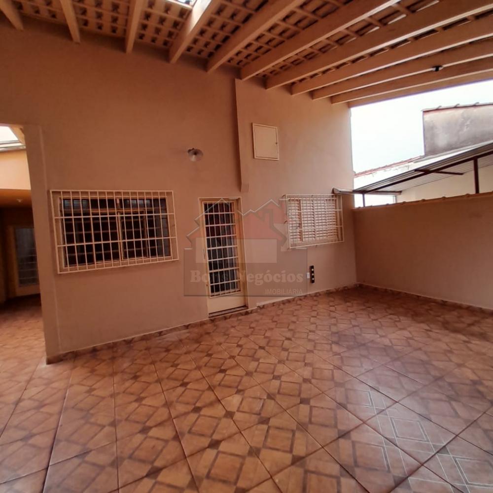 Alugar Casa / Padrão em Ribeirão Preto R$ 800,00 - Foto 4