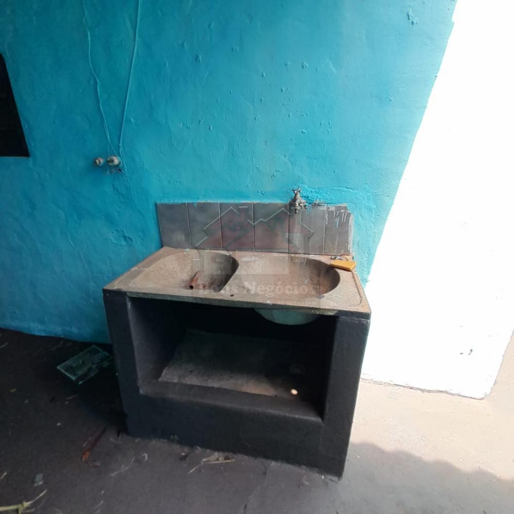 Alugar Casa / Padrão em Ribeirão Preto R$ 600,00 - Foto 7