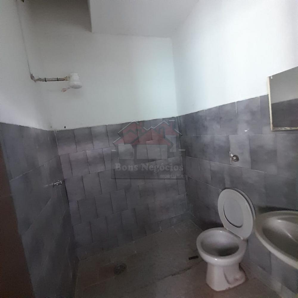Alugar Casa / Padrão em Ribeirão Preto R$ 600,00 - Foto 9